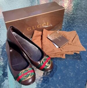 💚♥️ GUCCI - Web Accent Leather Ballet Flats